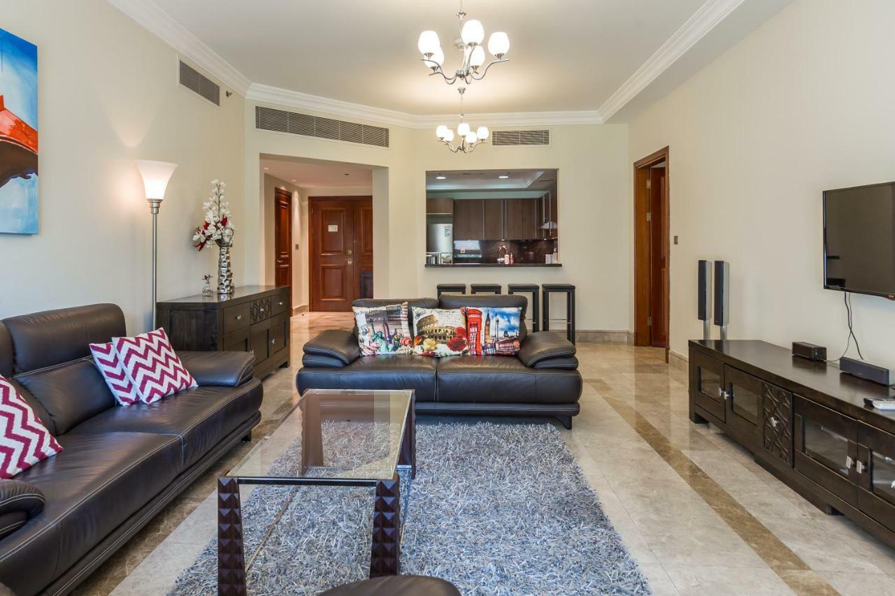 Beachfront Two Bedrooms On Palm Jumeirah By Deluxe Holiday Homes Dubai Ngoại thất bức ảnh