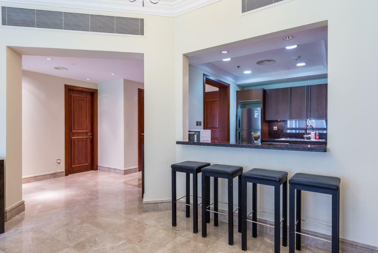 Beachfront Two Bedrooms On Palm Jumeirah By Deluxe Holiday Homes Dubai Ngoại thất bức ảnh